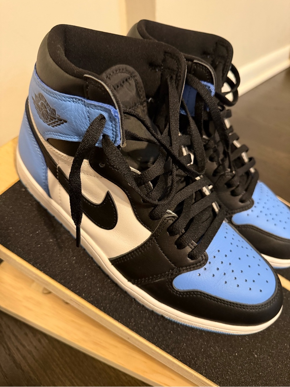 Jordan Air Jordan 1 High Black White University Blue